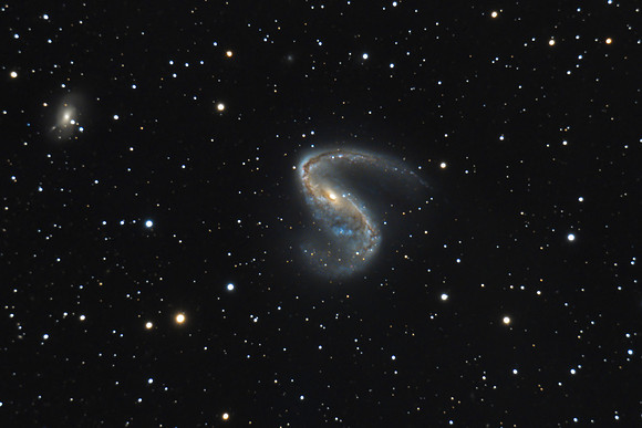 NGC 2442.